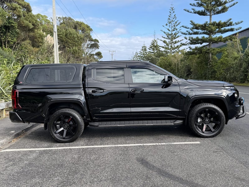 2026 Mitsubishi Triton VRX 4WD Automatic image 4