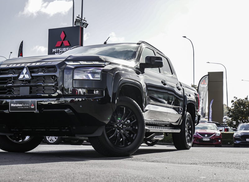 2026 Mitsubishi Triton VRX 4WD DC WS image 3
