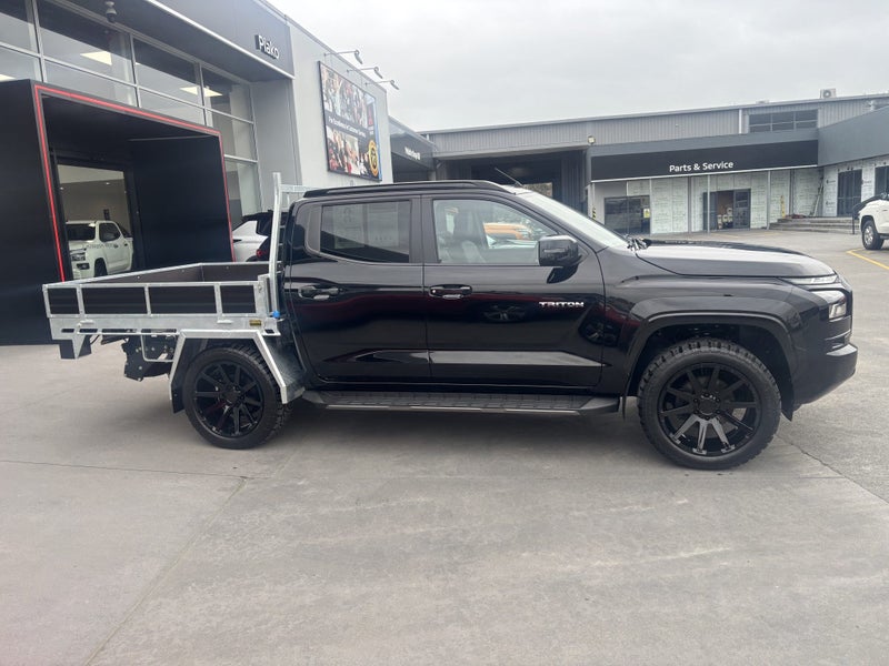 2026 Mitsubishi Triton VRX 4WD F/D image 2