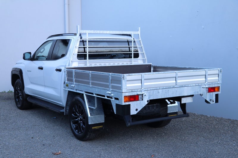 2026 Mitsubishi Triton VRX 4WD Flat Deck image 2