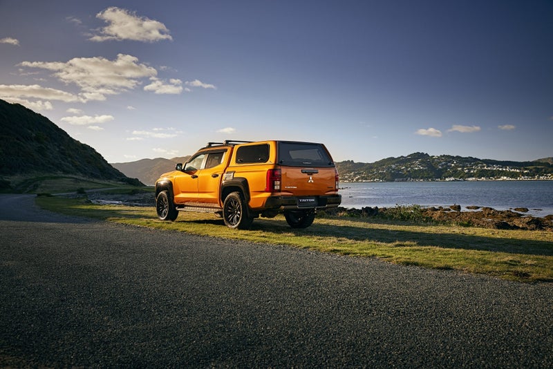 2026 Mitsubishi Triton VRX 4x4 auto image 4