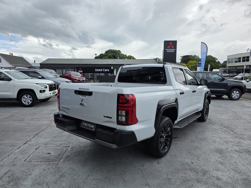2026 Mitsubishi Triton VRX 4x4 D/Cab image 2