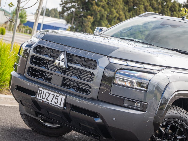 2026 Mitsubishi Triton VRX DC WS 2.4D 4WD Bi-Tu... image 3