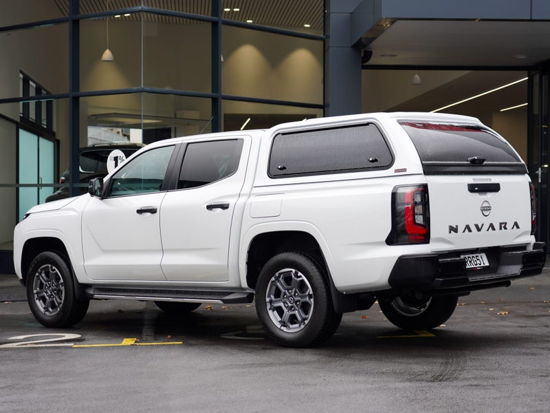 2026 Nissan Navara 4WD 2.4D 4Dr Ute image 2