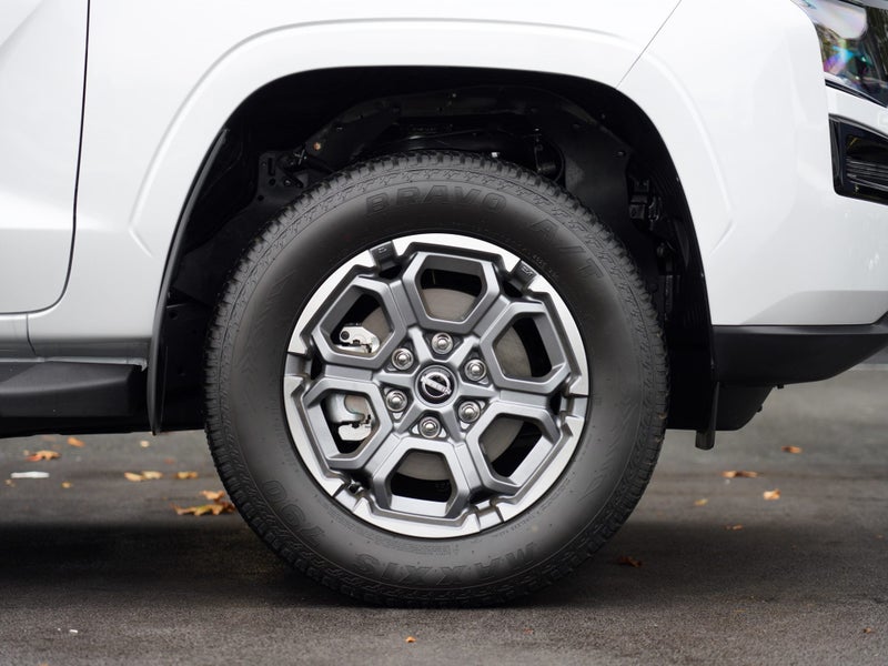 2026 Nissan Navara 4WD 2.4D 4Dr Ute image 5