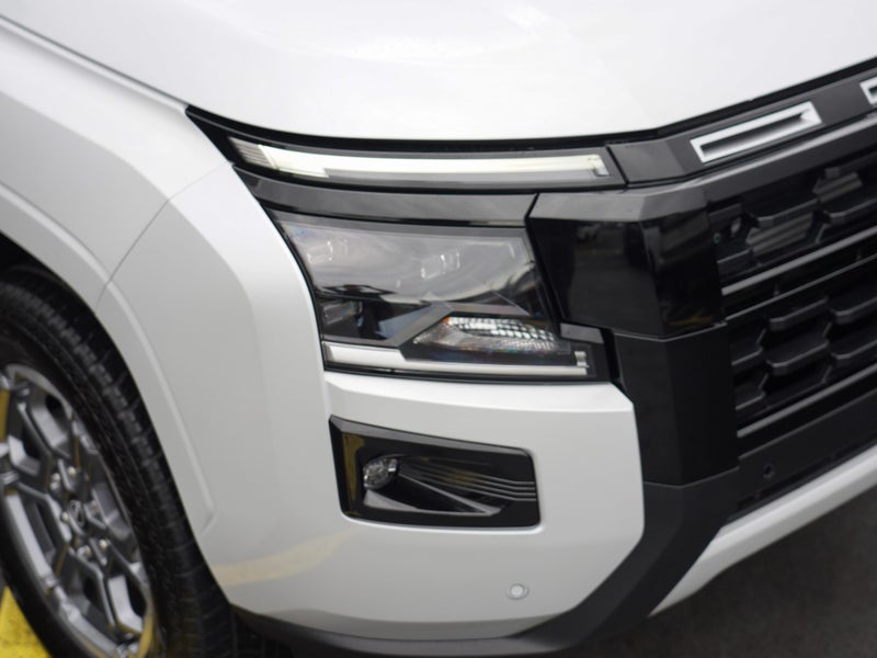 2026 Nissan Navara 4WD 2.5D 4Dr Ute image 3
