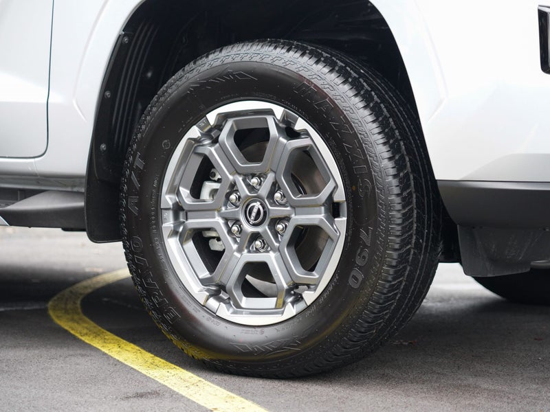 2026 Nissan Navara 4WD 2.5D 4Dr Ute image 4