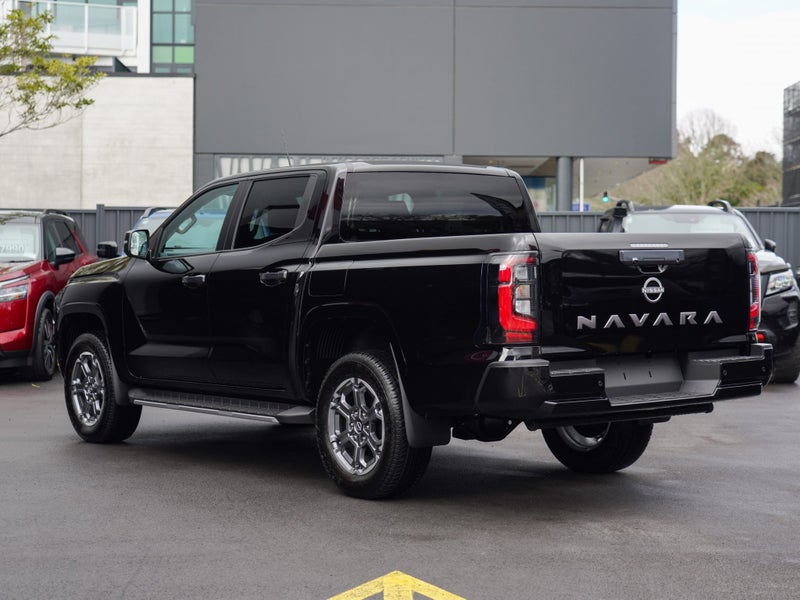 2026 Nissan Navara 4WD 2.5D 4Dr Ute ST-X image 2