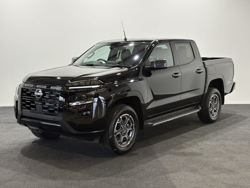 2026 Nissan Navara D27 ST-X 4WD Auto image 3