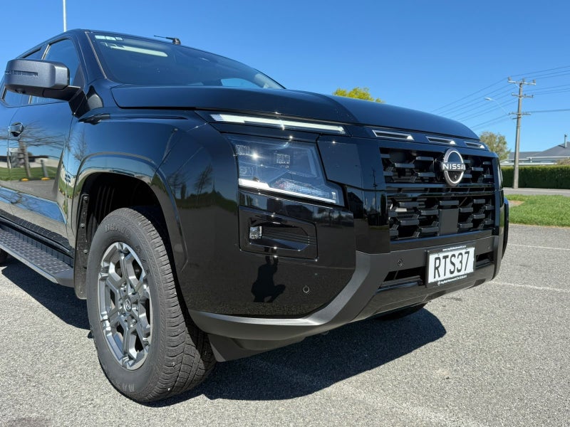 2026 Nissan Navara D27 ST-X 4x4 - image 3