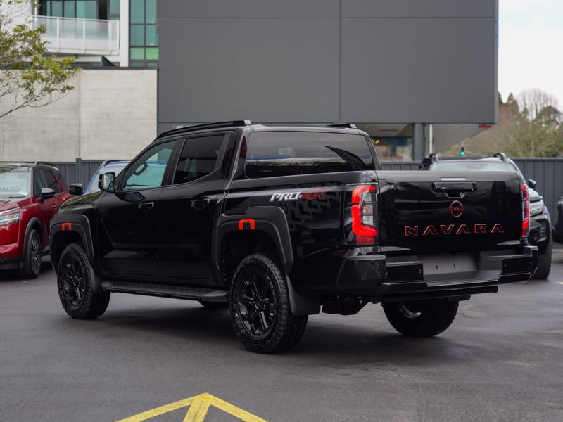 2026 Nissan Navara P4X 2.3D 4WD 4Dr Ute image 2