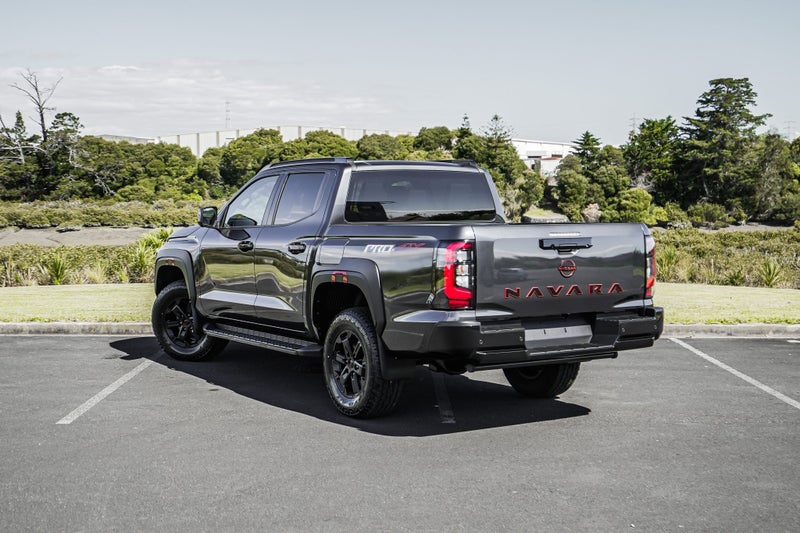 2026 Nissan Navara P4x 2.4D/4Wd/6At -10-Year /... image 2