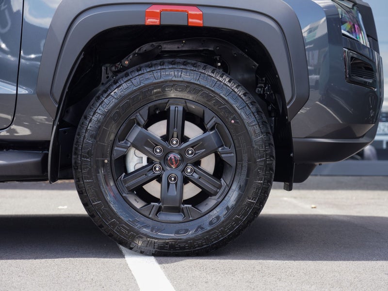 2026 Nissan Navara P4X 2.5D 4WD 4Dr Ute image 4