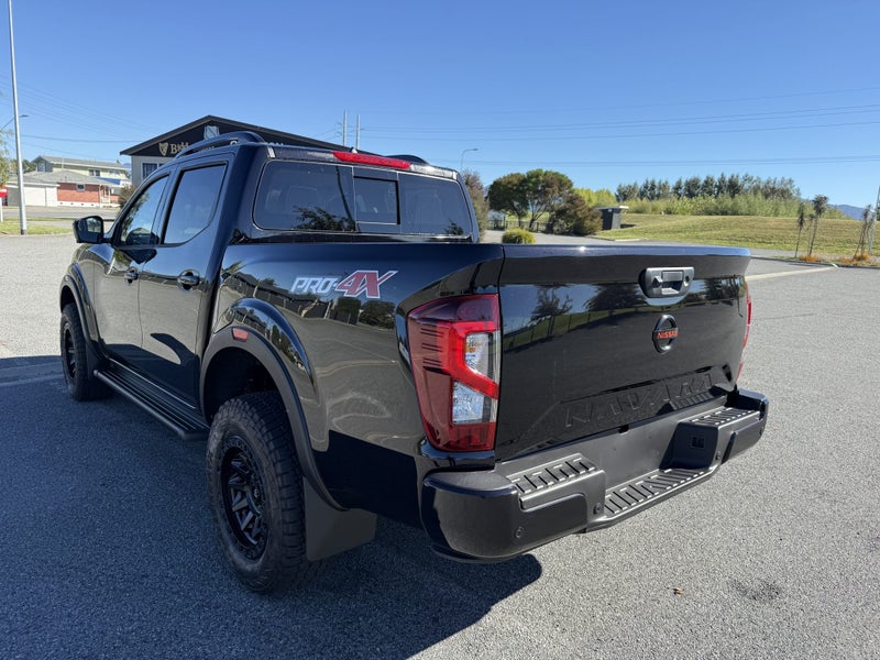 2026 Nissan Navara PRO-4X 2.3D 4WD 7A Double Cab - image 4