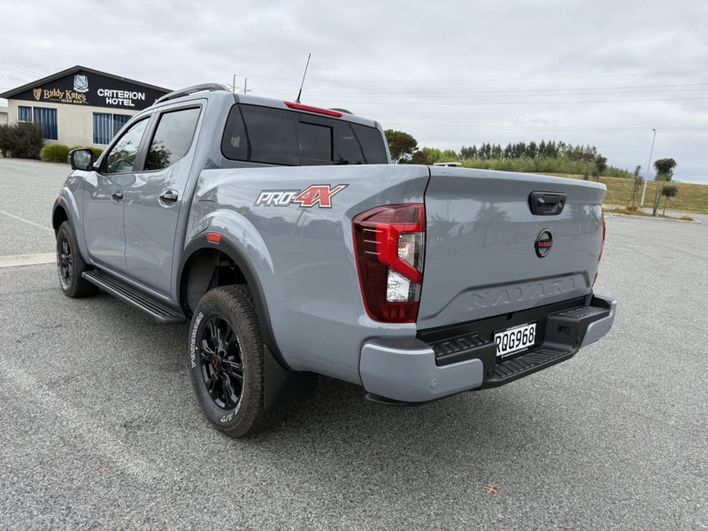 2026 Nissan Navara PRO-4X 2.3D 4WD 7A Double Cab - image 3
