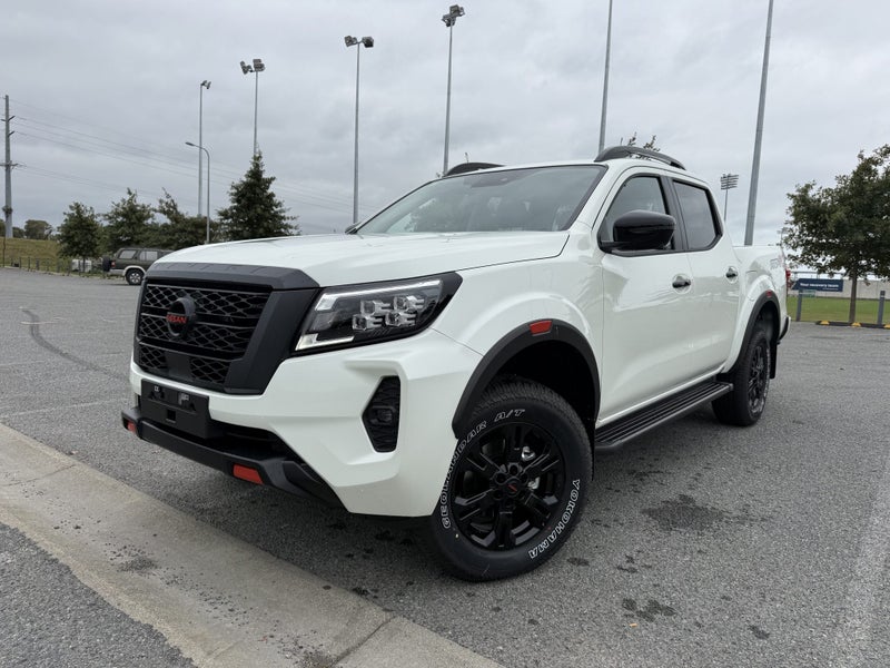 2026 Nissan Navara PRO-4X 2.3D 4WD 7A Double Cab - image 2