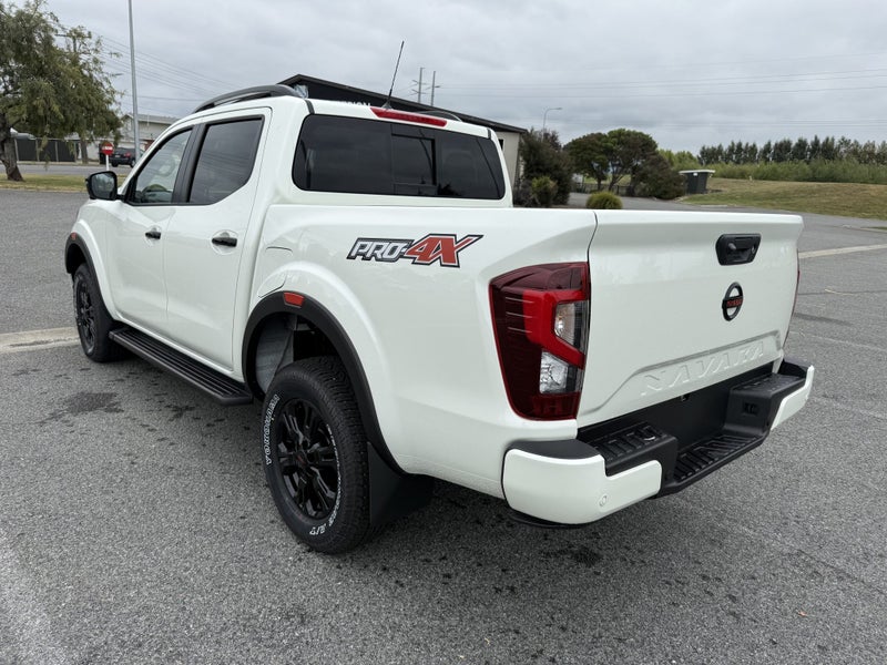 2026 Nissan Navara PRO-4X 2.3D 4WD 7A Double Cab - image 4