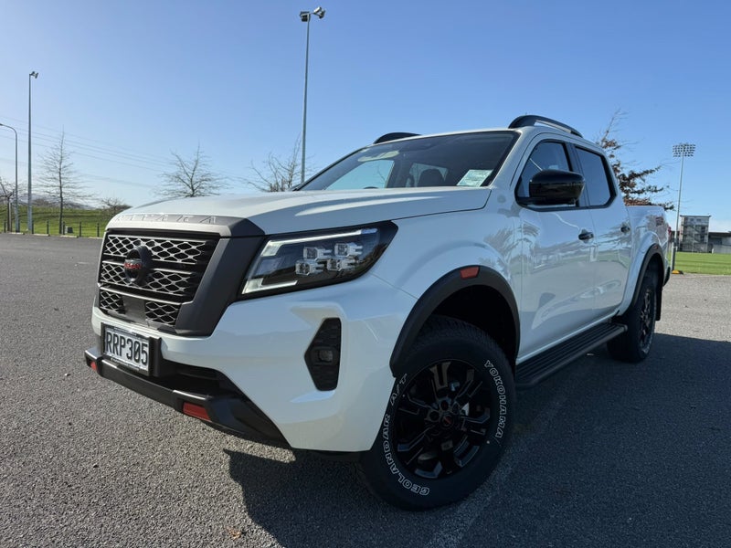 2026 Nissan Navara PRO-4X 2.3D/4WD/7AT - image 2