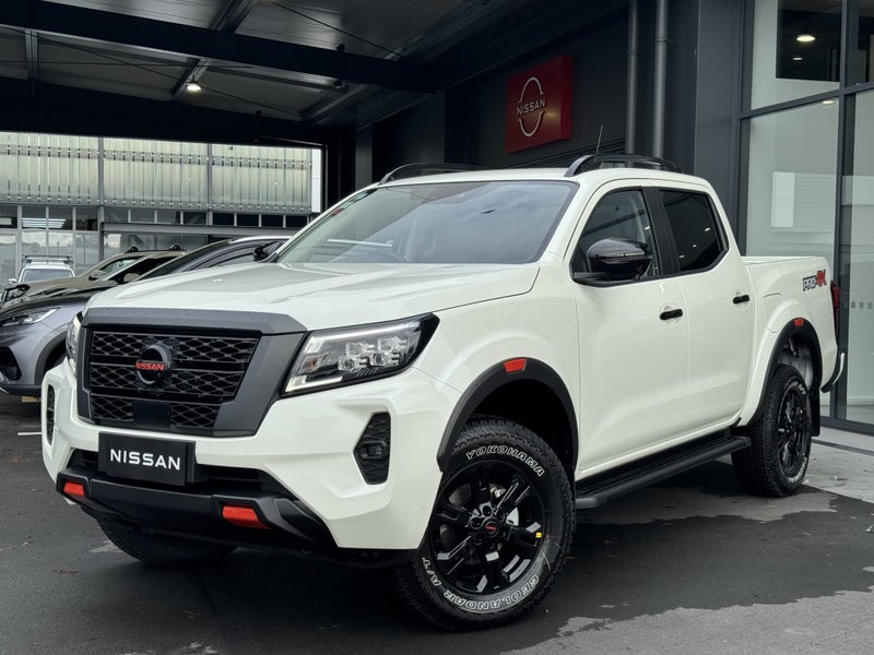 2026 Nissan Navara Pro-4X 2.3D | 4WD 7AT image 2
