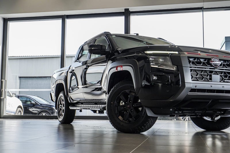 2026 Nissan Navara PRO-4x 2.4D/4Wd/6At BLACK /... image 4