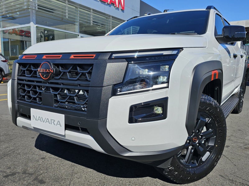 2026 Nissan Navara PRO-4X image 3