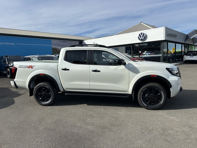 2026 Nissan Navara Pro-4X 4WD image 3