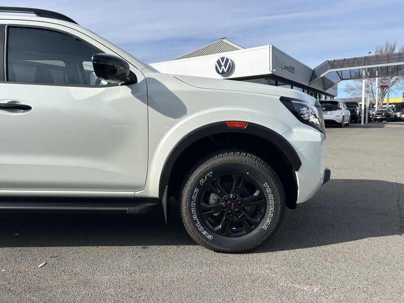 2026 Nissan Navara Pro-4X 4WD image 4