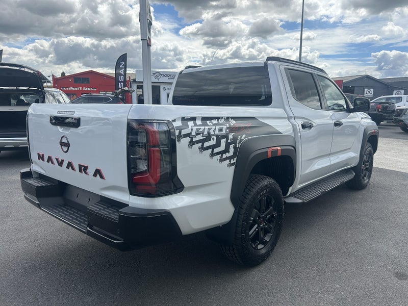 2026 Nissan Navara PRO-4X 4WD Auto image 4
