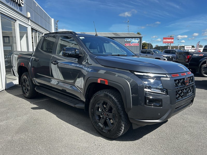 2026 Nissan Navara PRO-4X 4WD Auto image 3