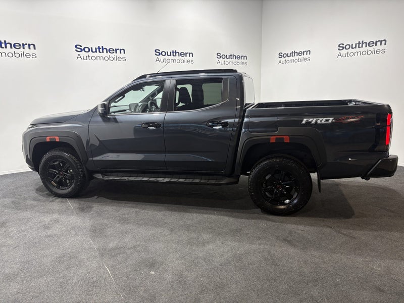 2026 Nissan Navara PRO-4X 4WD Auto image 4