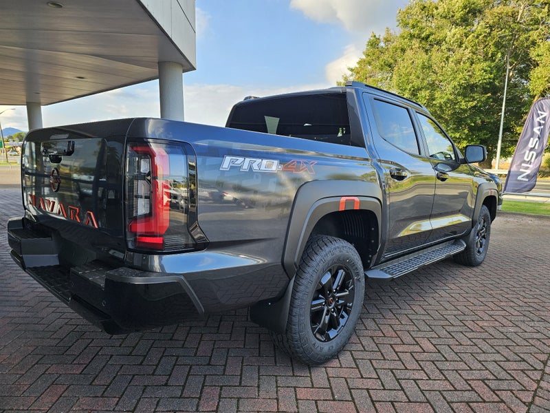 2026 Nissan Navara PRO-4X 4WD Auto image 3
