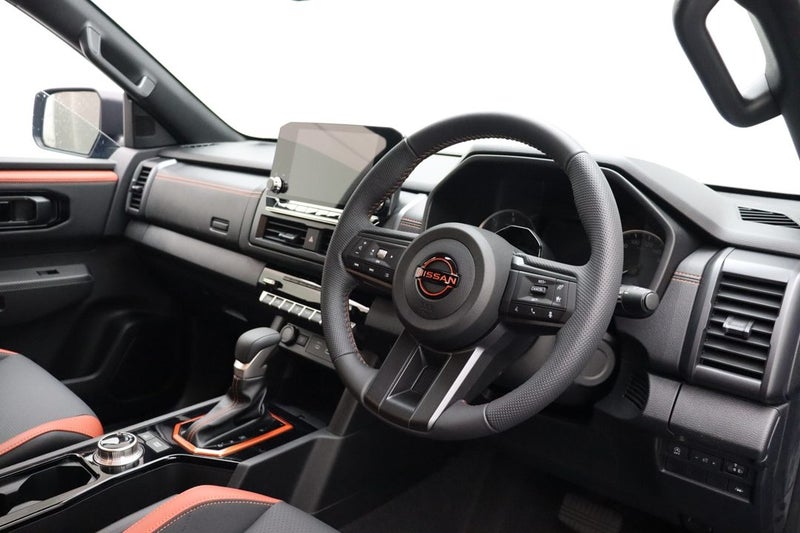 2026 Nissan Navara Pro-4x 4WD D/C Auto image 5