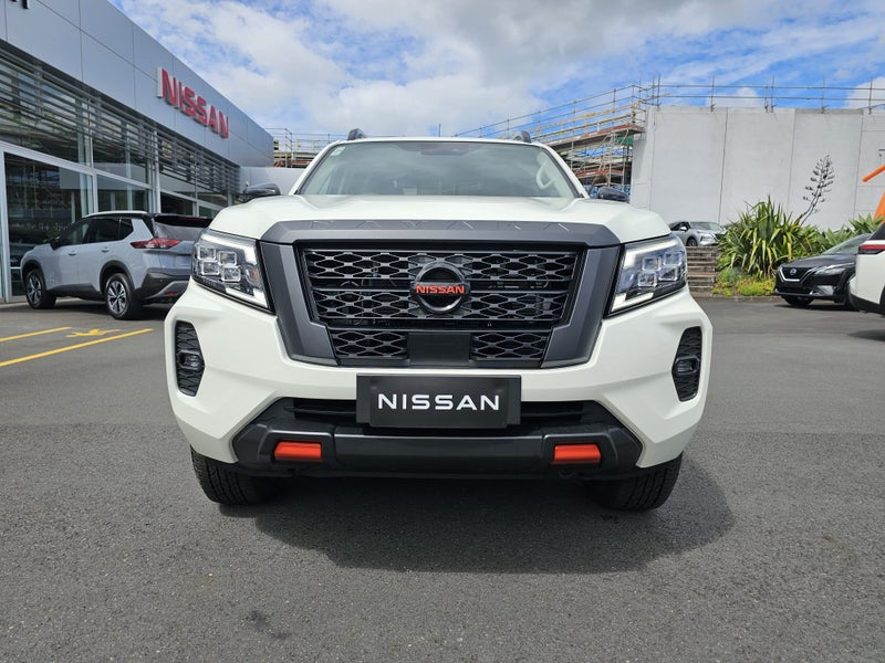 2026 Nissan Navara PRO-4X image 3