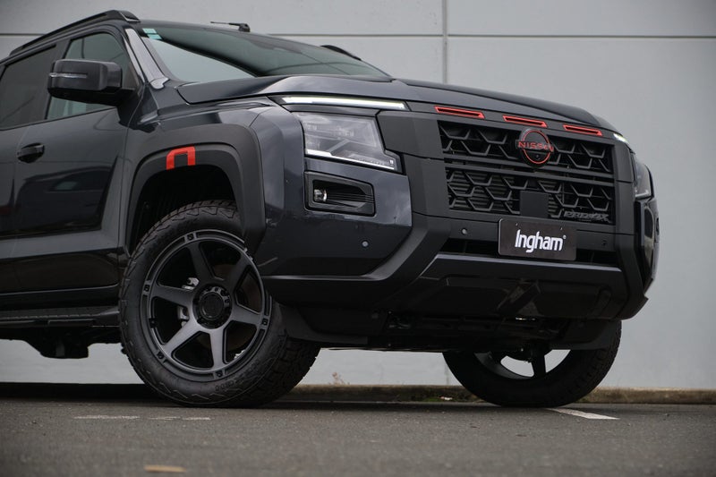 2026 Nissan Navara PRO-4X STEALTH image 2