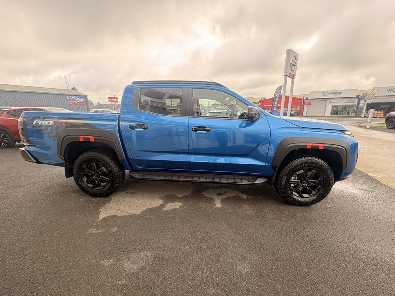 2026 Nissan Navara Pro4X image 5