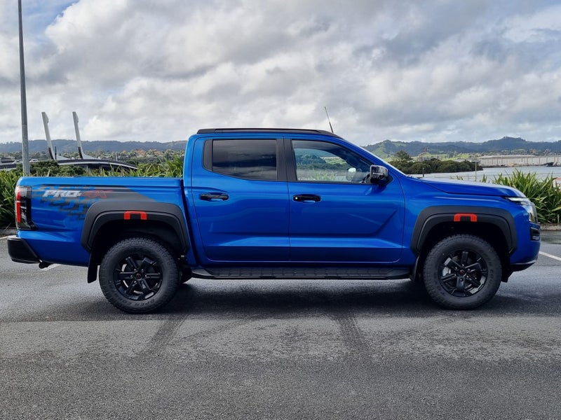 2026 Nissan Navara Pro4x 2.4D/4WD/6 Speed Auto image 4