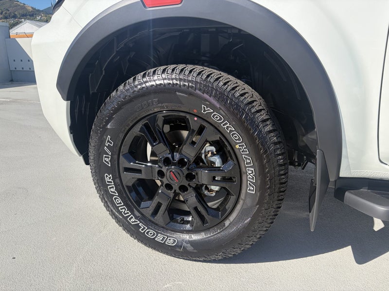 2026 Nissan Navara PRO4X 4WD D/C Auto image 4