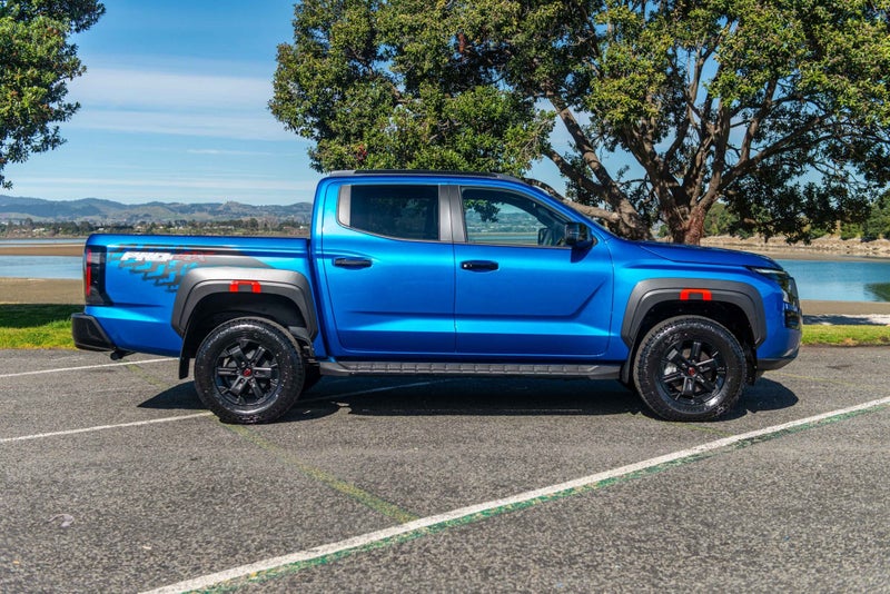 2026 Nissan Navara PRO4X 4WD D/CAB 2.4D image 5