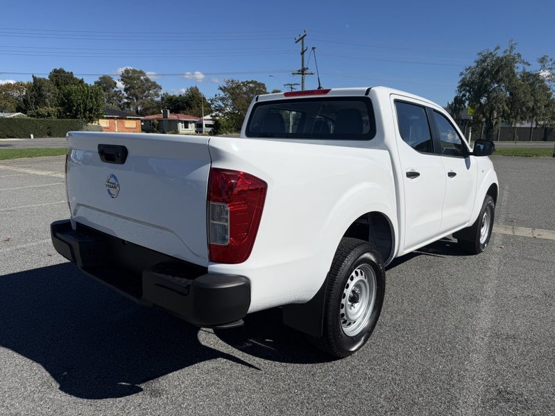 2026 Nissan Navara SL 2.3D 4WD 7A Double Cab - image 3