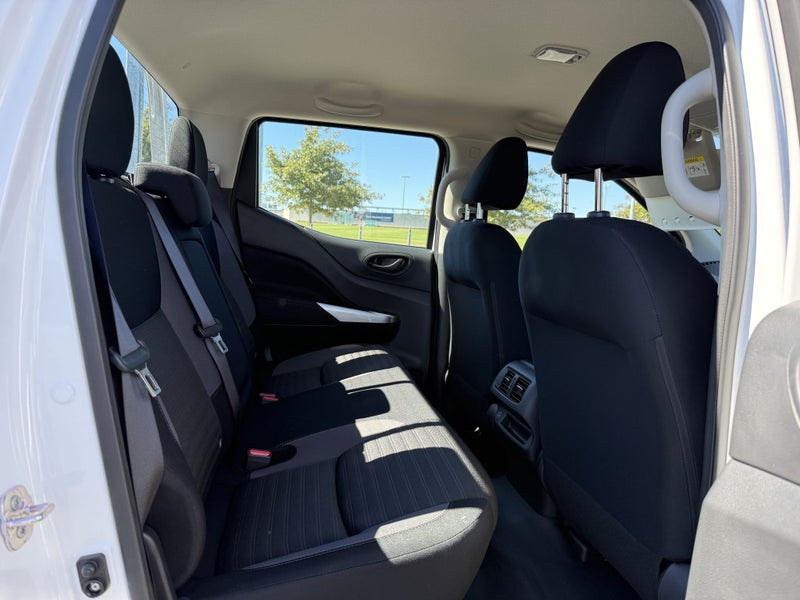 2026 Nissan Navara SL 2.3D 4WD 7A Double Cab - image 4