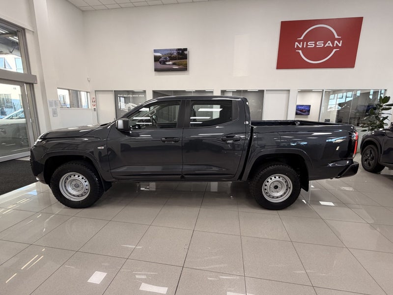 2026 Nissan Navara Sl 2.4D/4Wd/6At image 4