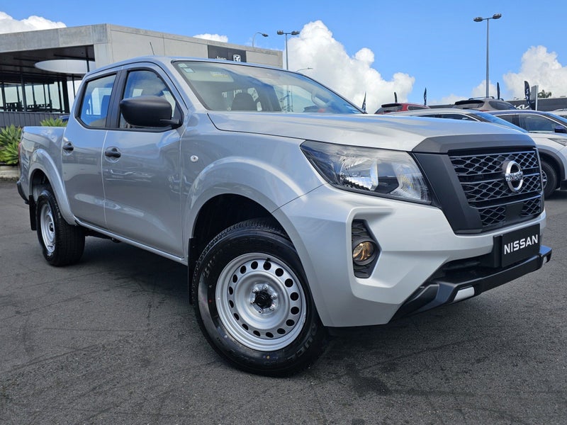 2026 Nissan Navara SL 4WD image 4