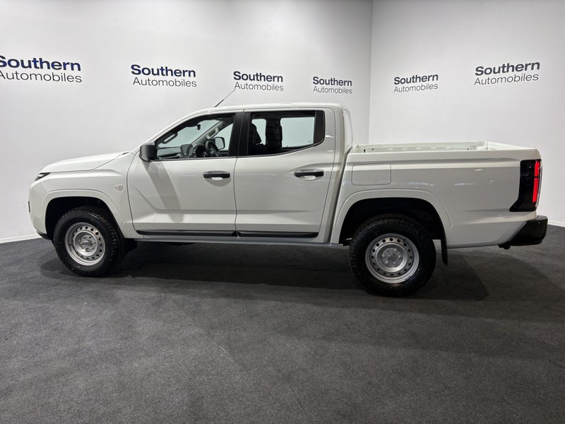 2026 Nissan Navara SL 4WD image 4
