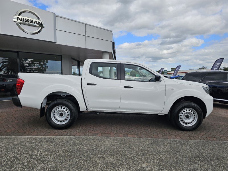 2026 Nissan Navara SL 4WD Auto image 2