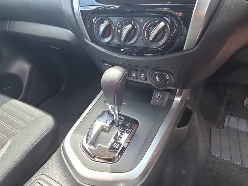 2026 Nissan Navara ST 2.3D/4WD/7AT image 3