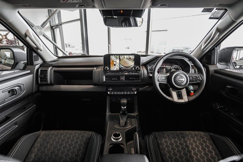 2026 Nissan Navara St 2.4D/4Wd/6At 10-Years/ 30... image 2