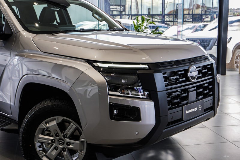 2026 Nissan Navara St 2.4D/4Wd/6At 10-Years/ 30... image 5
