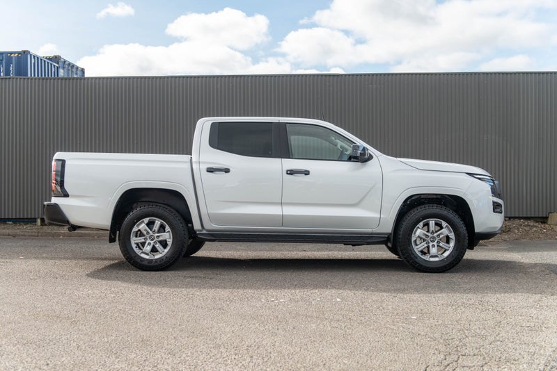 2026 Nissan Navara St 2.4D/4Wd/6At image 5