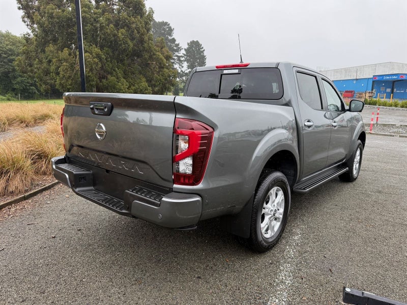 2026 Nissan Navara ST 4WD 2.3 Double Cab 7Auto image 5