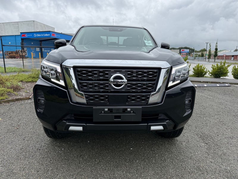 2026 Nissan Navara ST 4WD 2.3 Double Cab 7Auto image 2